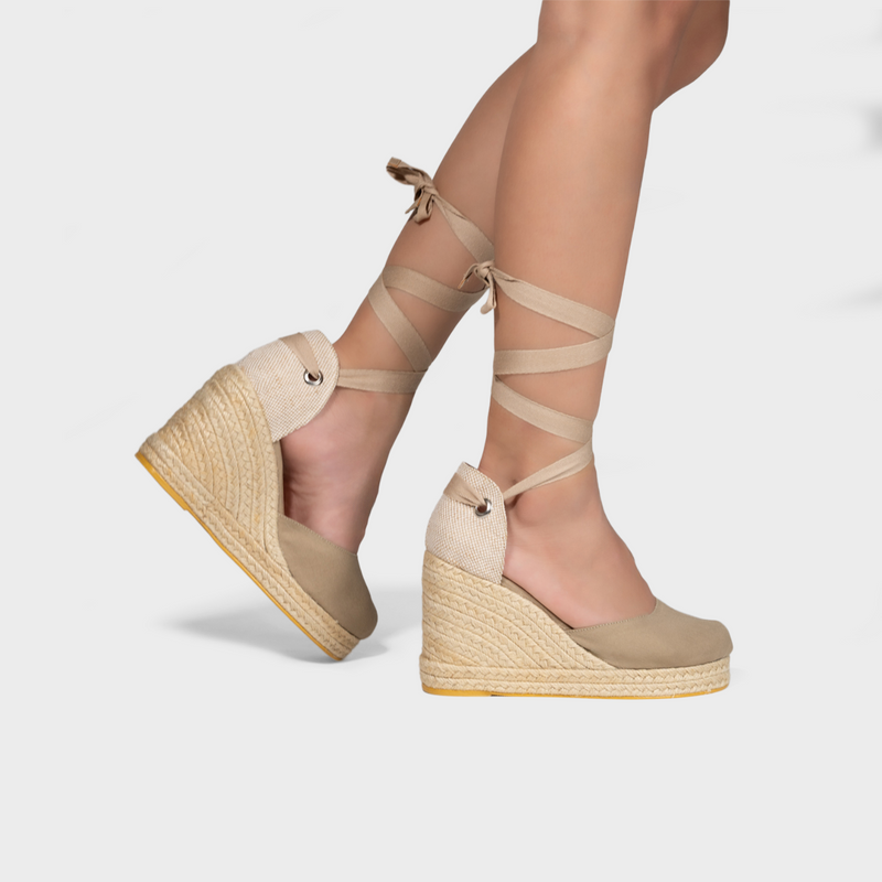 Alpargata cerrada beige