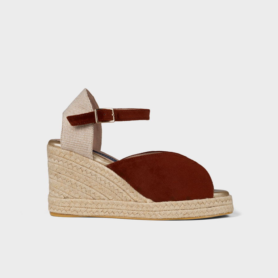Sandalias con plataforma en Tercipelo terracota
